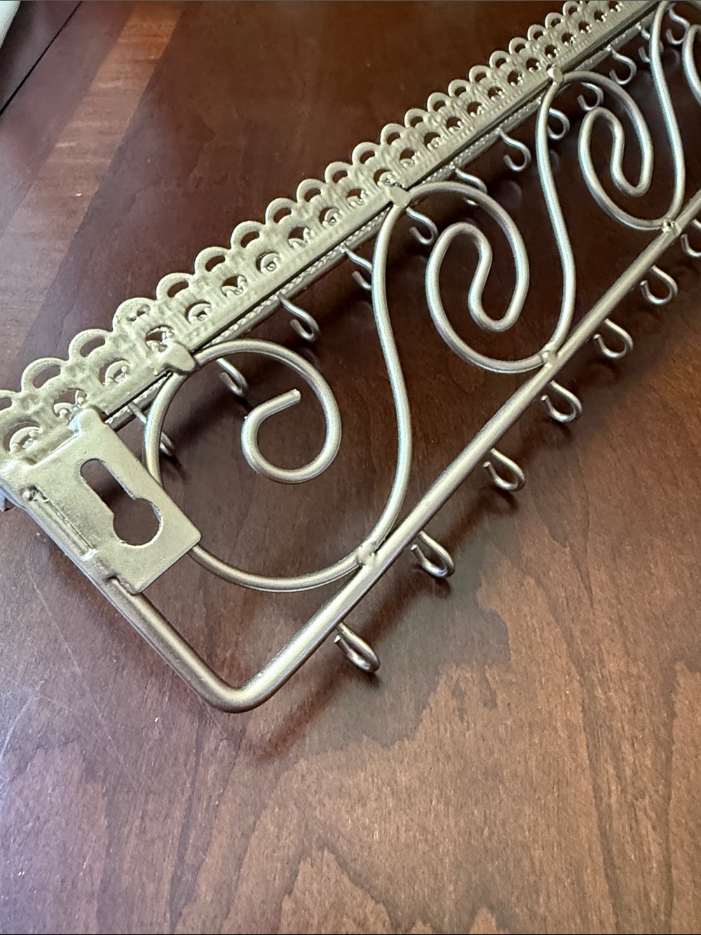 Ornate Metal Wall 25 Hook Rack Jewelry holder in Champagne Gold - Picture 5 of 6
